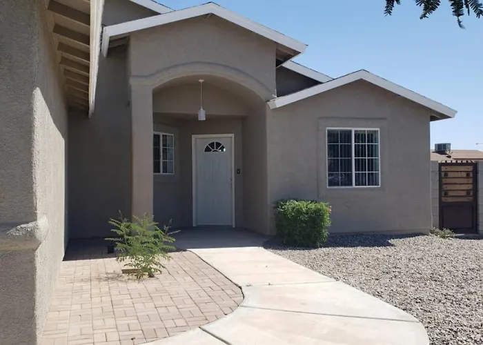 Little Casita, Big Comfort. Minutes From The Border! Holiday home *