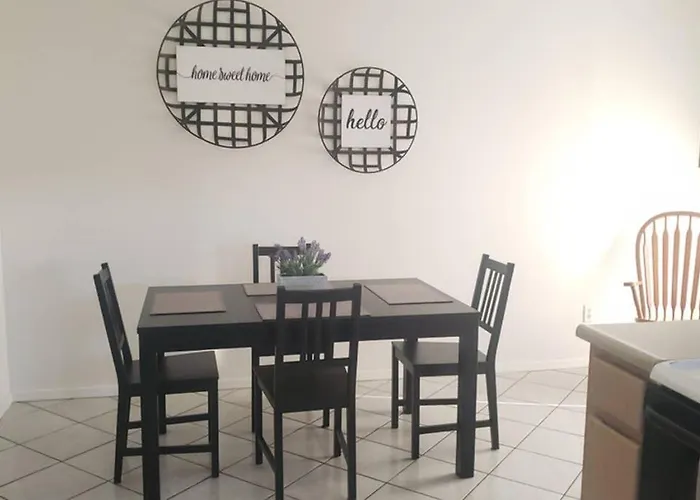 Little Casita, Big Comfort. Minutes From The Border! Holiday home