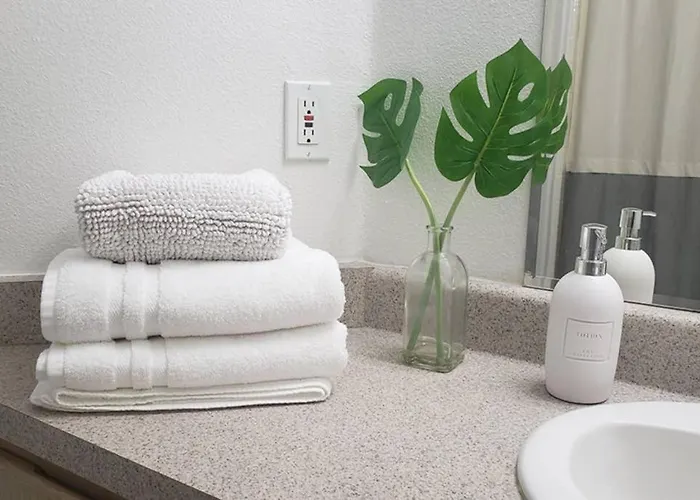 Little Casita, Big Comfort. Minutes From The Border! *